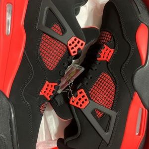 Jordan 4s